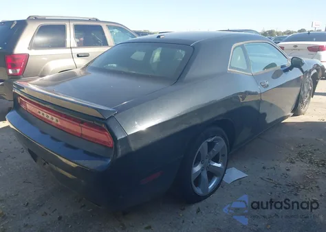 2014 Dodge Challenger Sxt Plus from USA, damaged, VIN 2C3CDYAG3EH257611